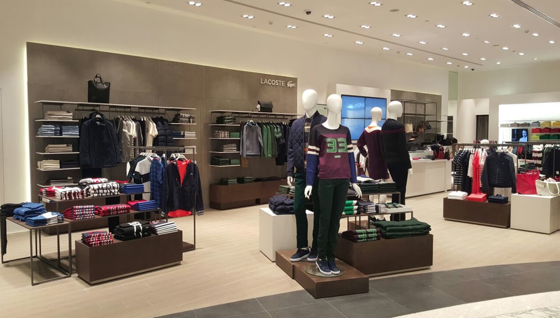work_Lacoste_05.jpg