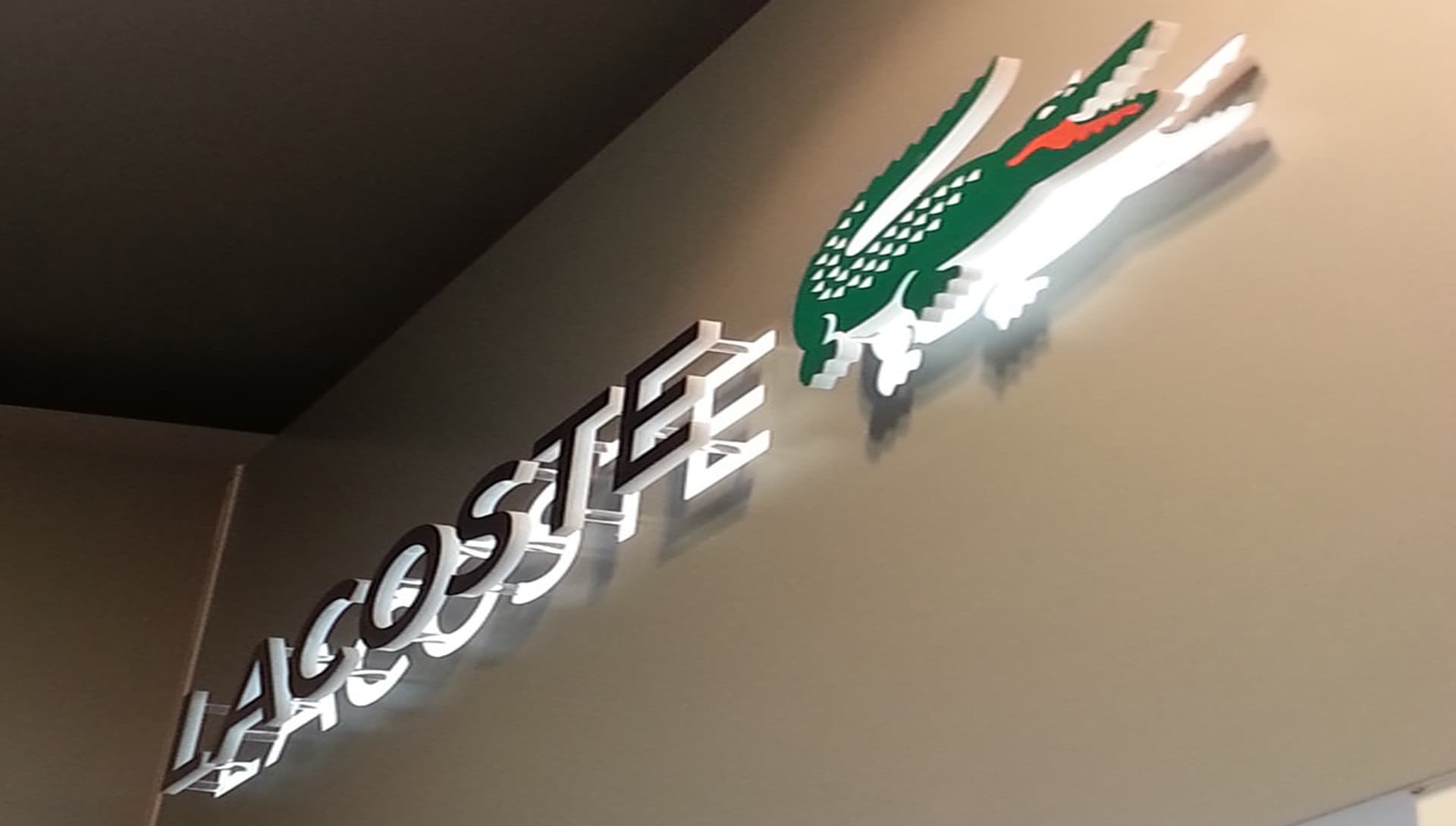 work_Lacoste_07.jpg